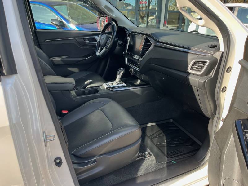 VENDU ISUZU D-MAX N60 F SPACE 4X4 BOITE AUTOMATIQUE EN OCCASION