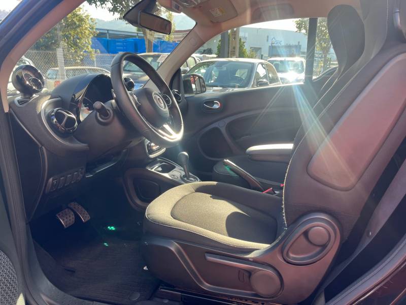 VENDU Occasion SMART FORTWO COUPE PASSION 71CH TWINAMIC BVA à AUBAGNE