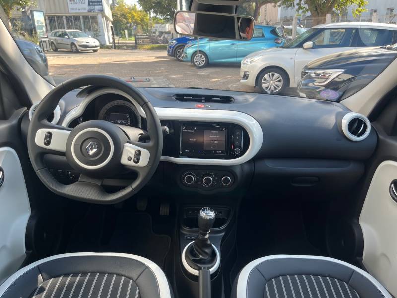 VENDU TWINGO 3 TCE 95 INTENS en occasion chez Garlaban Automobile à Aubagne