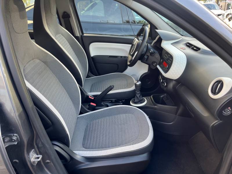 VENDU TWINGO 3 TCE 95 ZEN en occasion chez Garlaban Automobile à AUBAGNE