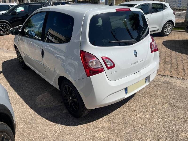 VENDU TWINGO 2 1.2L LEV 16V 75 PURPLE EN OCCASION A AUBAGNE