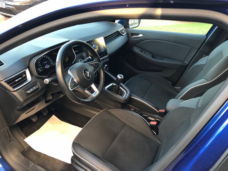 VENDU Nouvelle CLIO V DCI 115 INTENS en occasion faible kilométrage à Aubagne