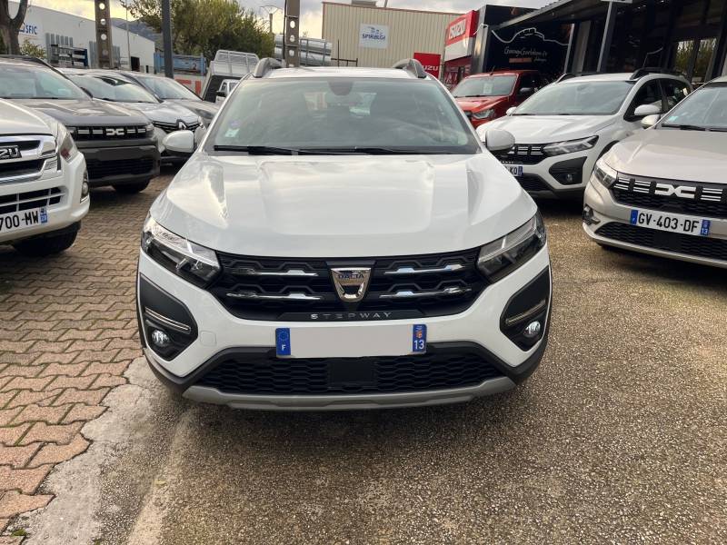 VENDU Nouvelle Dacia Sandero Stepway TCE 90 CONFORT en occasion à Aubagne