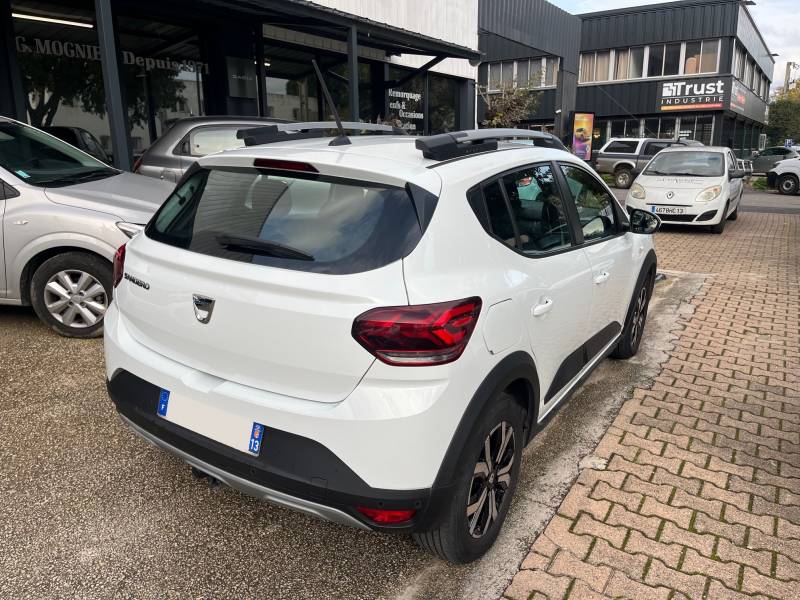 VENDU Nouvelle Dacia Sandero Stepway TCE 90 CONFORT en occasion à Aubagne