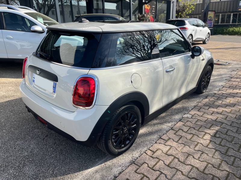 MINI ONE BVA 7 ESSENCE 102 CH EDITION GREENWICH