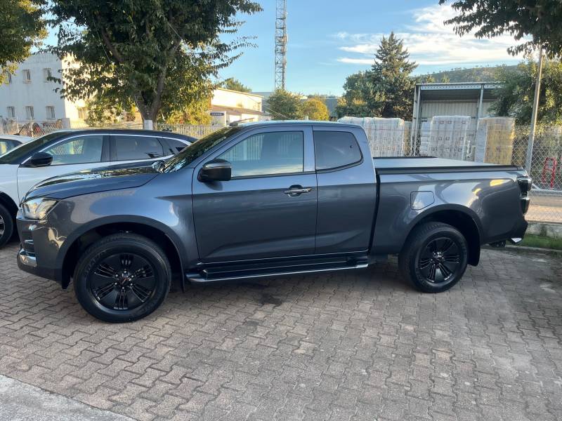 Pick-Up ISUZU D-Max N60 4X4 SPACE FF Boite automatique à Aubagne