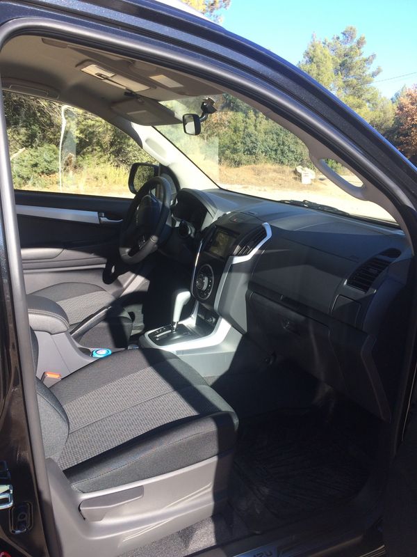 ISUZU DMAX DOUBLE CABINE CREW AUBAGNE