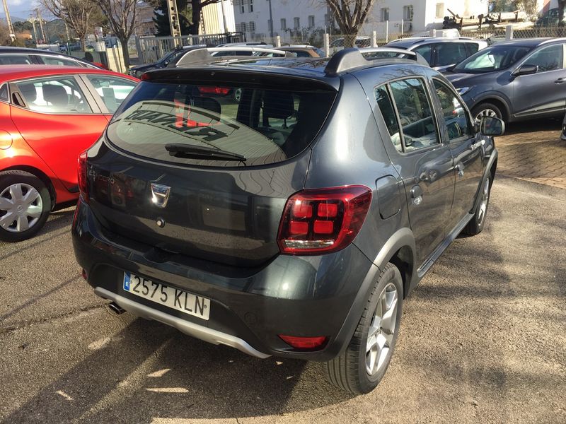 DACIA SANDERO STEPWAY ESSENCE TCE 90 EN OCCASION RECENTE