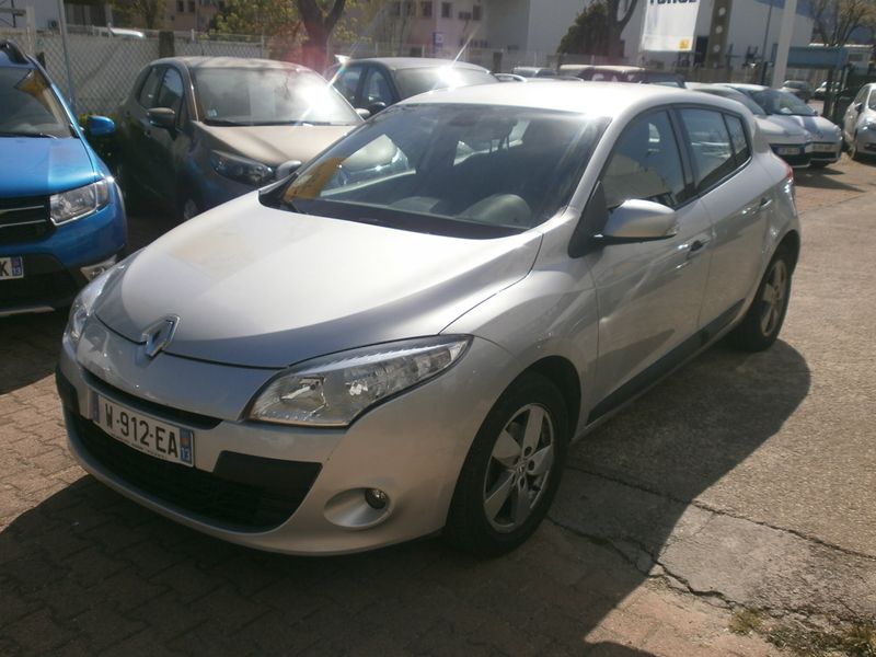mégane 3 dci 110 aubagne garlaban automobile renault